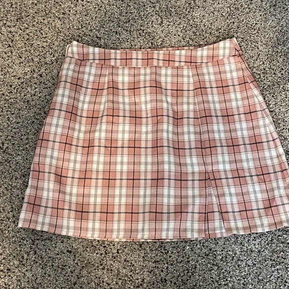 Pink Plaid Tartan Skirt - Picture 3 of 4